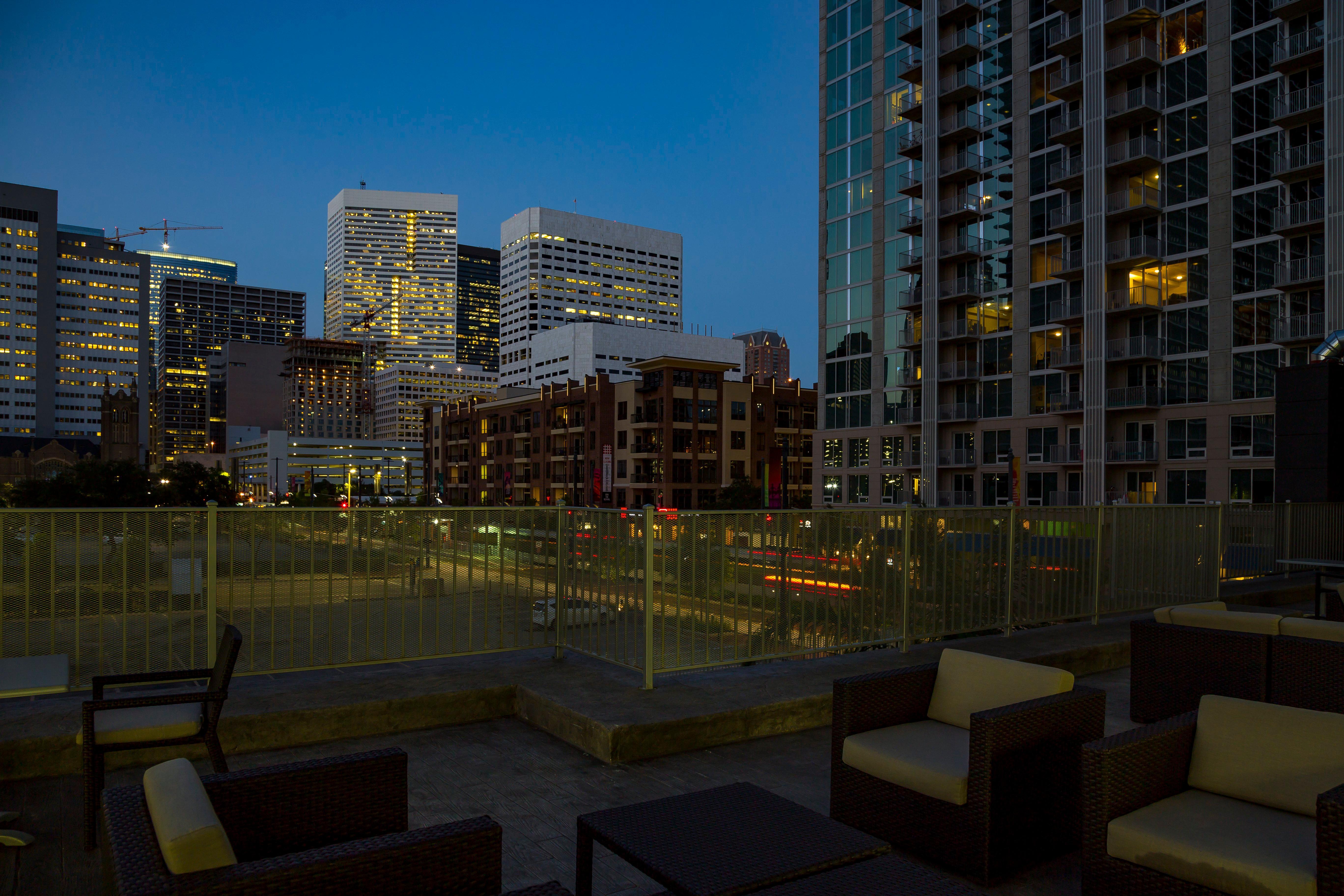 Holiday Inn Houston Downtown By Ihg Bagian luar foto